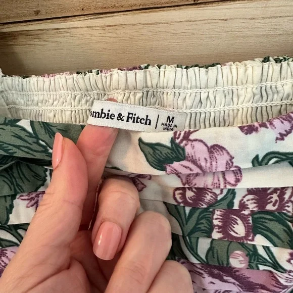 Abercrombie & Fitch Garden Floral Poplin Puff-Sleeve Mini Dress - Picture 9 of 10